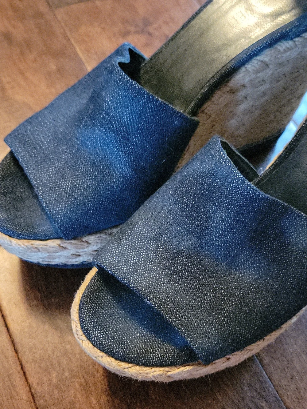NWOT Stuart Weitzman Navy Espadrille Wedge Sandals with Ankle Strap Size 7